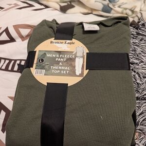 Bronze Eagle Men's Fleece Pant & Thermal Top Set - Olive Green